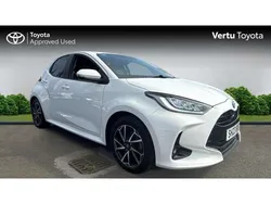 White Used 2023 Toyota Yaris Hybrid Design Hatchback | £16,940 (Good price)