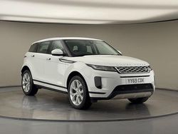 White Used 2019 Land Rover Range Rover evoque SE SUV | £19,650 (Fair price)