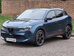 Green Used 2024 Alfa Romeo Junior Edizione Speciale SUV | £29,499 (Fair price)