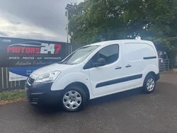 White Used 2016 Peugeot Partner S MPV | £5,696 (Fair price)