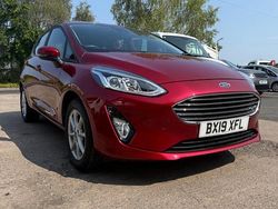 Red Used 2019 Ford Fiesta Zetec Hatchback | £9,795 (Fair price)