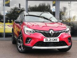 Red Used 2021 Renault Captur Version S SUV | £14,698 (Fair price)