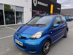 Blue Used 2009 Toyota Aygo Hatchback | £2,700 (Fair price)