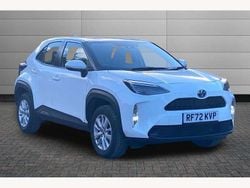 White Used 2023 Toyota Yaris Hybrid SUV | £19,895 (Good price)