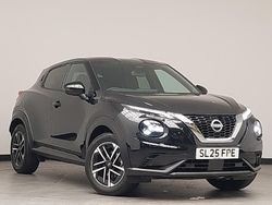 Black Used 2025 Nissan Juke N-Connecta SUV | £17,498 (A bit pricey)
