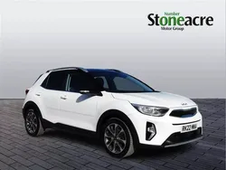 White Used 2022 Kia Stonic 2 SUV | £14,500 (Fair price)