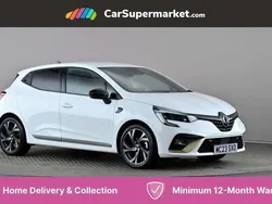 White Used 2022 Renault Clio V Engineered Hatchback | £16,697 (Fair price)