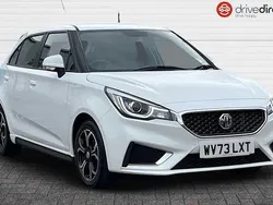 Arctic white Used 2022 MG MG3 Exclusive Hatchback | £11,750 (Fair price)