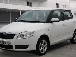 White Used 2010 Skoda Fabia Hatchback | £2,495 (Expensive)