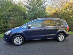 Black Used 2013 VW Sharan SE MPV | £10,949 (Fair price)