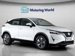 White Used 2022 Nissan Qashqai Acenta Premium SUV | £15,400 (Good price)