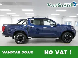 Blue Used 2020 Nissan Navara Tekna Pickup | £22,989 (Expensive)