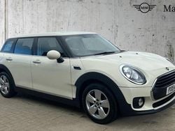 White Used 2023 Mini One Clubman Classic Estate | £13,054
