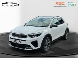 White Used 2022 Kia Stonic 4 SUV | £17,388 (Fair price)
