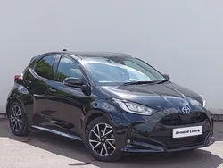 Black Used 2022 Toyota Yaris Hybrid Design Hatchback | £16,298 (Fair price)