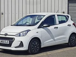 White Used 2017 Hyundai i10 Hatchback | £5,400 (Good price)