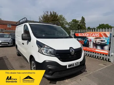 Used Renault Trafic Business 2016 White MPV
