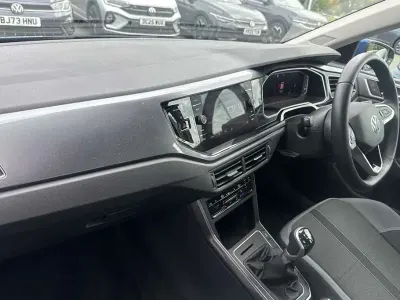 Used VW Polo Style 95 HP (69 kW) 2024 Blue Hatchback
