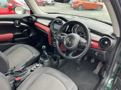Used Mini ONE Hatch 2018 British racing green Hatchback