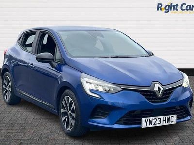 Used Renault Clio V Evolution 90 HP (66 kW) 2023 Iron blue  Hatchback