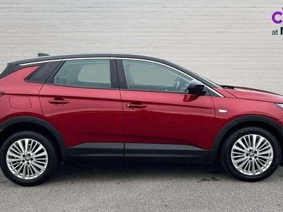 Used Vauxhall Grandland X Sport 130 HP (95 kW) 2018 Red SUV
