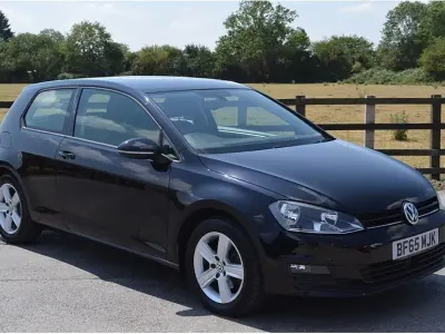 Used VW Golf VII Match 125 HP (91 kW) 2015 Black Hatchback