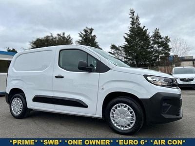 Used Vauxhall Combo 100 HP (73 kW) 2024 White MPV