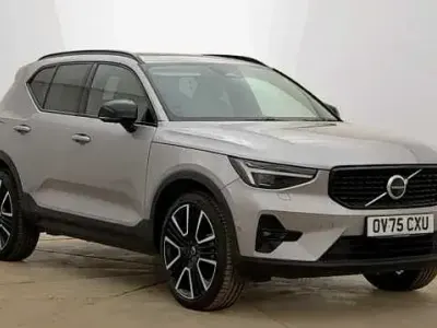 Used Volvo XC40 Ultra 194 HP (142 kW) 2025 Silver SUV