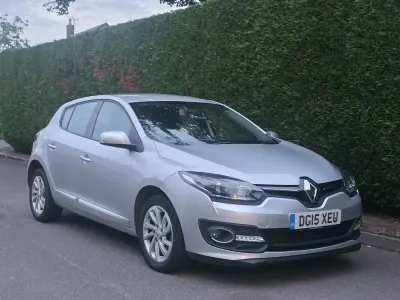 Used Renault Mégane III Dynamique 110 HP (80 kW) 2015 Silver Hatchback