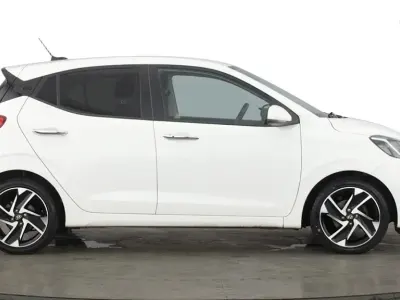 Used Hyundai i10 Premium 2023 White Hatchback