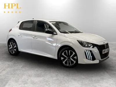 Used Peugeot 208 Style 100 HP (73 kW) 2025 White Hatchback