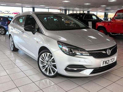 Used Vauxhall Astra Edition 130 HP (95 kW) 2021 Silver Estate