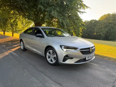 Used Vauxhall Insignia 122 HP (89 kW) 2021 Silver Hatchback