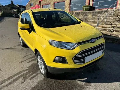 Used Ford Ecosport Zetec 125 HP (91 kW) 2016 Yellow SUV