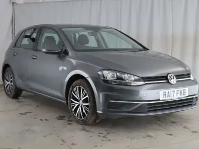 Used VW Golf VII SE 125 HP (91 kW) 2017 Grey Hatchback