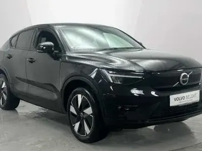 Usado Volvo EC40 Plus 175 kW (238 HP) 2025 Preto SUV