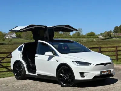 Used Tesla Model X 448 kW (610 HP) 2017 White SUV