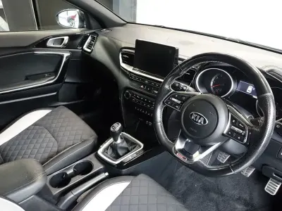 Used Kia Ceed GT-Line 118 HP (86 kW) 2019 Hatchback