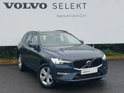 Second-hand Volvo XC60 Momentum 250 CP (183 kW) 2022 Albastru SUV