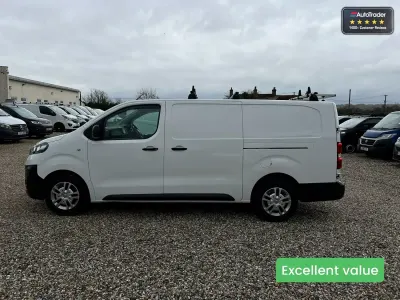 Used Vauxhall Vivaro 100 HP (73 kW) 2019 White MPV