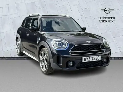 Usado Mini Cooper S Countryman Exclusive 176 HP (129 kW) 2022 Preto SUV