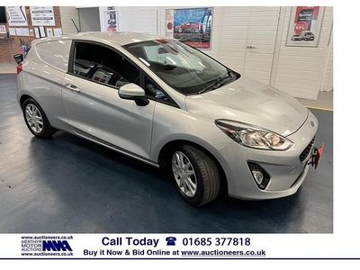 Used Ford Fiesta 85 HP (62 kW) 2019 Silver Hatchback