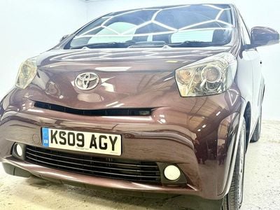 Toyota iQ