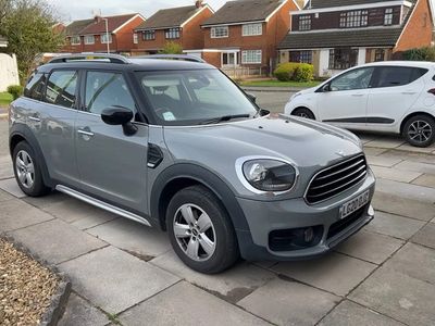 used Mini Cooper Countryman HATCHBACK 1.5 Classic 5dr [Comfort Pack] [Comfort Pack, Roof & Mirror Caps In Black, Excitement Pack, Isofix, FM, DAB]