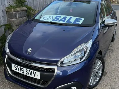 Used Peugeot 208 Allure 2016 Blue Hatchback