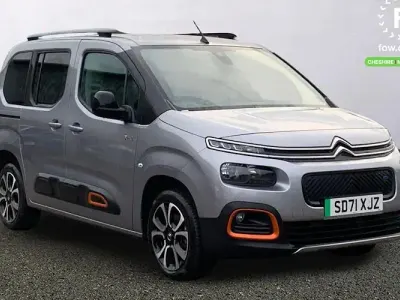 Usado Citroën e-Berlingo XTR 100 kW (136 HP) 2023 Carrinha