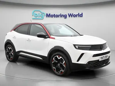 Second-hand Vauxhall Mokka SRi 130 CP (95 kW) 2022 Alb SUV
