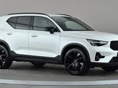 Used Volvo XC40 Plus 163 HP (119 kW) 2025 White SUV