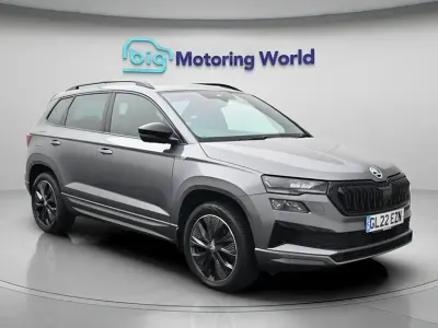 Używany Skoda Karoq SportLine 150 KM (110 kW) 2022 Szary SUV
