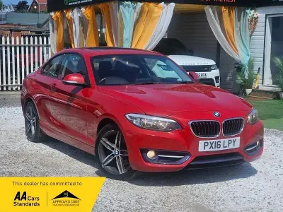 Used BMW 220 Sport Line 190 HP (139 kW) 2016 Red Coupe